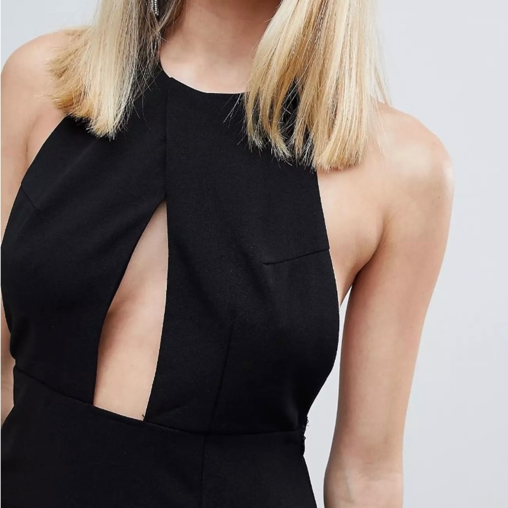 ASOS halterneck bodycon dress with keyhole front and lace back in black - Picture 3 of 8